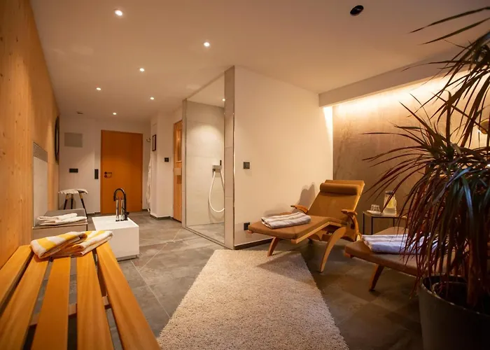 Sonne Garni Pensión 3*